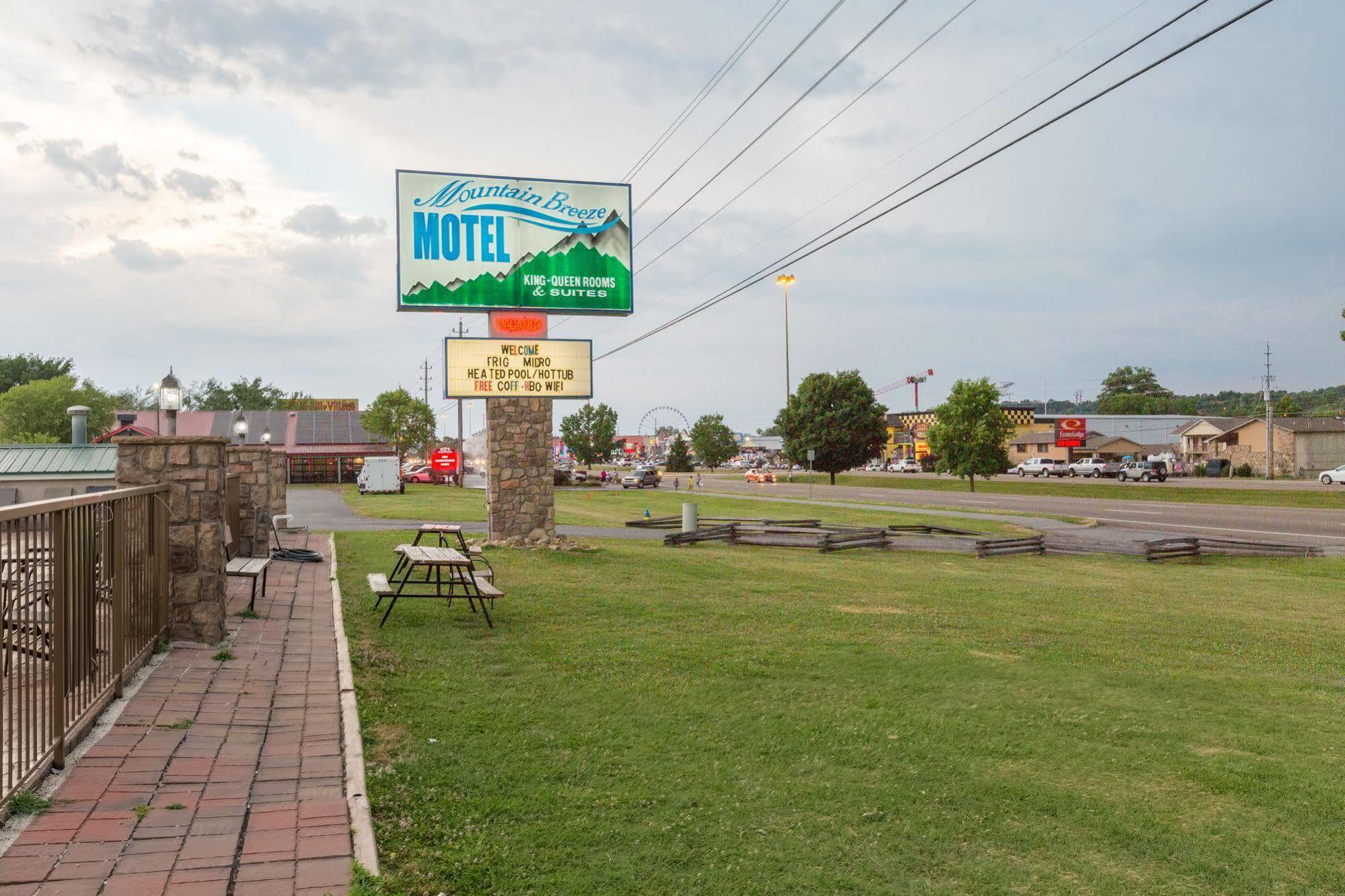 Mountain Breeze Motel พิเจนฟอร์จ ภายนอก รูปภาพ