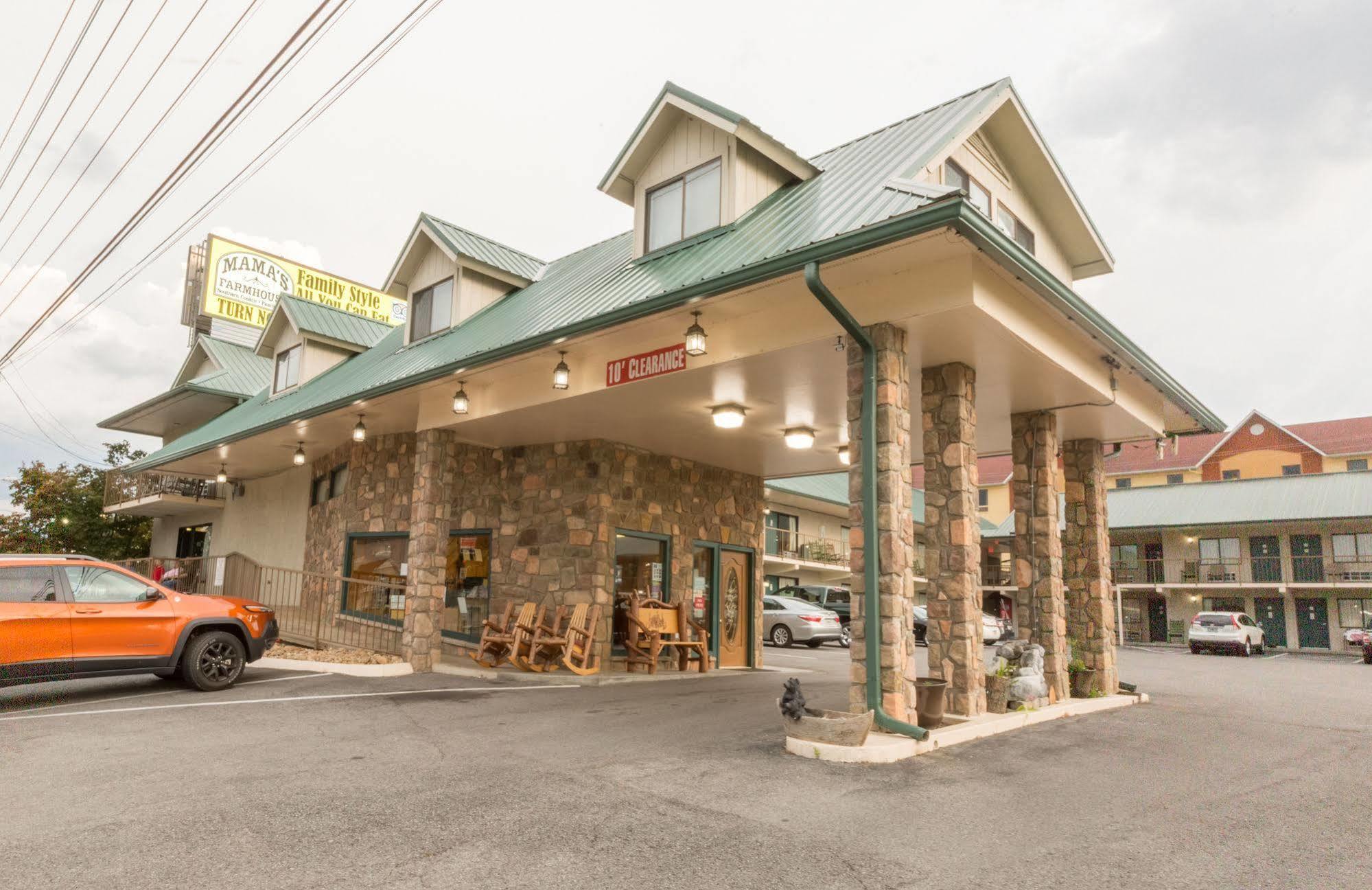 Mountain Breeze Motel พิเจนฟอร์จ ภายนอก รูปภาพ